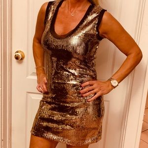 Party dress SALE Rose gold/bronze sequins M